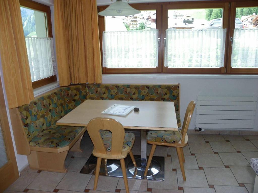 Chasa Vaidum Apartment Samnaun Room photo