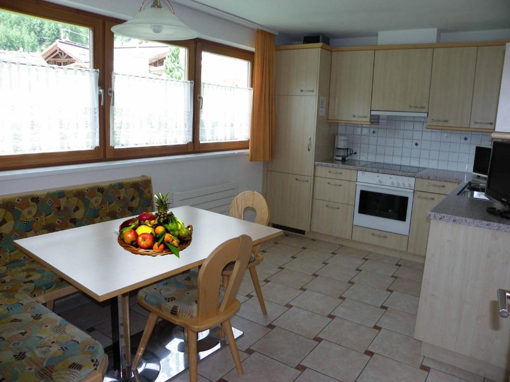 Chasa Vaidum Apartment Samnaun Room photo